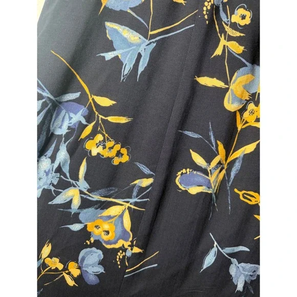 Sag Harbor Woman Navy Blue Floral Button Front Rayon Midi Skirt Plus Size 1X VTG - Picture 6 of 10